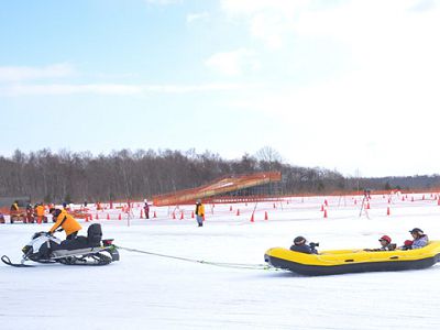 【星宇北海道冬之雪三溫泉5日】百萬夜景尼克斯海洋童話小樽玩雪6合1三大螃蟹吃到飽(星宇函館)