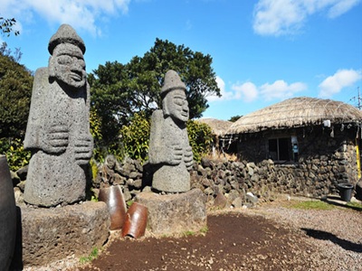 【五星君悅濟州五日不進人蔘+保肝店】山茶花之丘森林小火車松堂童話村星光泡泡屋烤肉鮑魚海鮮鍋入住一晚五星君悅