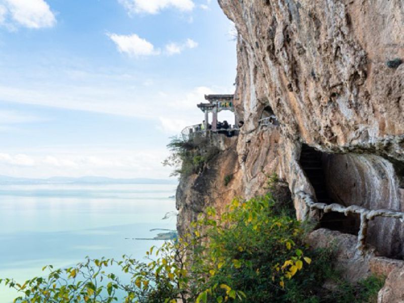 ��{�Ӥ�