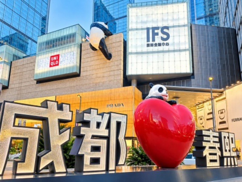 ��{�Ӥ�